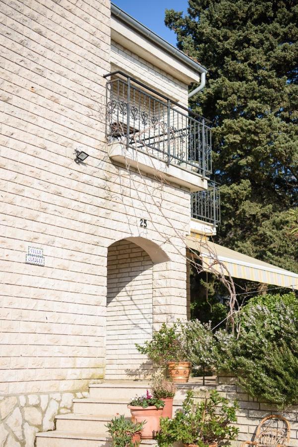 Villa Claudia Beach Apartment Premantura Dış mekan fotoğraf